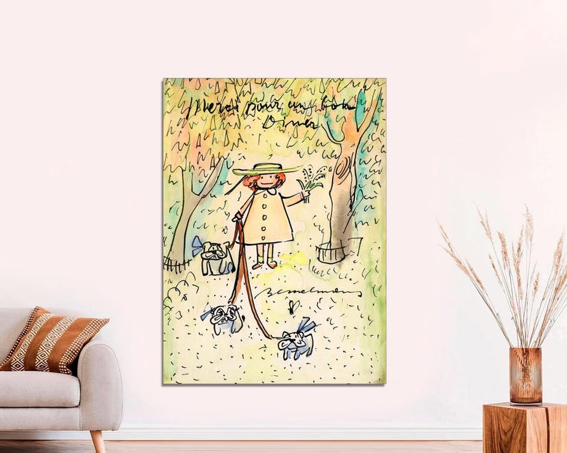 K&ouml;nnte beinhalten: Eine Aquarellillustration eines M&auml;dchens in einem gelben Mantel und einem Strohhut, das drei Hunde ausf&uuml;hrt. Das M&auml;dchen h&auml;lt einen Blumenstrau&szlig; und der Text "Here's pour un bon Dimanche" steht in der oberen linken Ecke des Bildes.