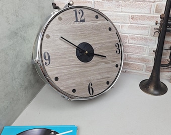 Prawdziwy zegar ścienny Drum 15", srebrna strona, szara drewniana tarcza, styl vintage industrial steam punk