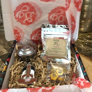 Black Yogi Meditation Tea Charm Gift Box with Stainless Steel Mesh Tea Steeper Lotus Charm Tea Lover Black Yogis Yogi Gift Set image 5