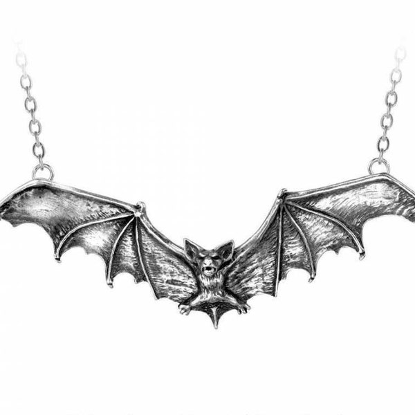 Collar de murciélago gótico hecho por Alchemy England, símbolo de la oscuridad