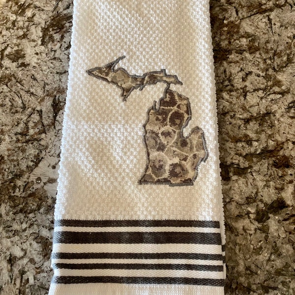 Petoskey Stone Hand Towel with Michigan