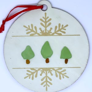 Bäume Schneeflocke Print Ornament - Strandglas, Seeglaskunst, Winter, Weihnachten, Evergreens, Schneeflocke, Urlaub, Original, handgemacht, Unikat
