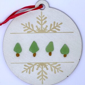 Bäume Schneeflocke Print Ornament - Strandglas, Seeglaskunst, Winter, Weihnachten, Evergreens, Schneeflocke, Urlaub, Original, handgemacht, Unikat