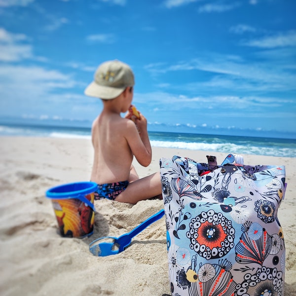 Borsa da spiaggia per bambini per raccogliere conchiglie, borsa in rete beige stampata per giocattoli da piscina e da spiaggia, borsa conchiglia per bambini personalizzata, borsa di sabbia sandbox