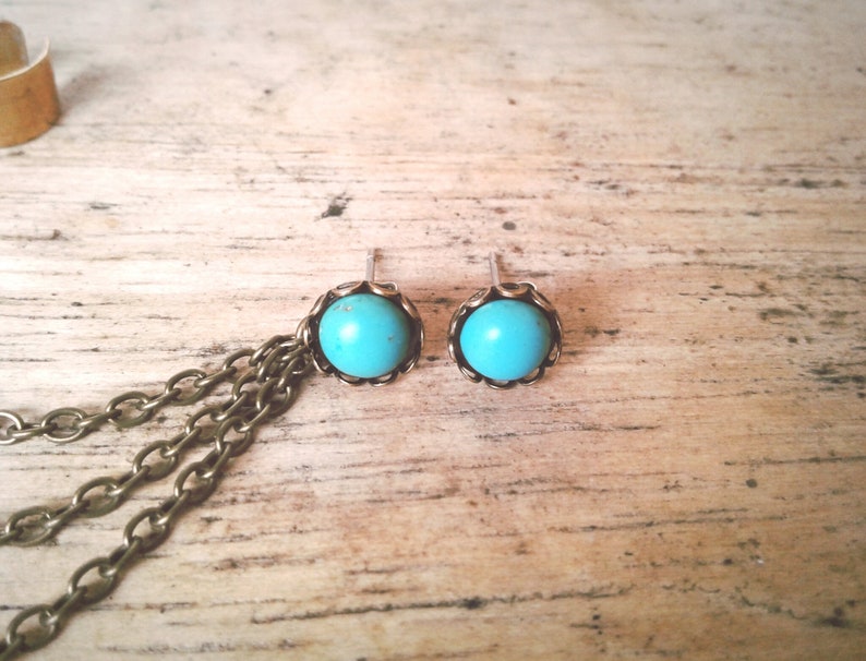 Boho Angel Wing Ear Cuff Earrings Set Turquoise Howlite Earrings Feather Ear Cuff Hipster Ear Cuff Draping Chain Ear Cuff Bohemian Earrings