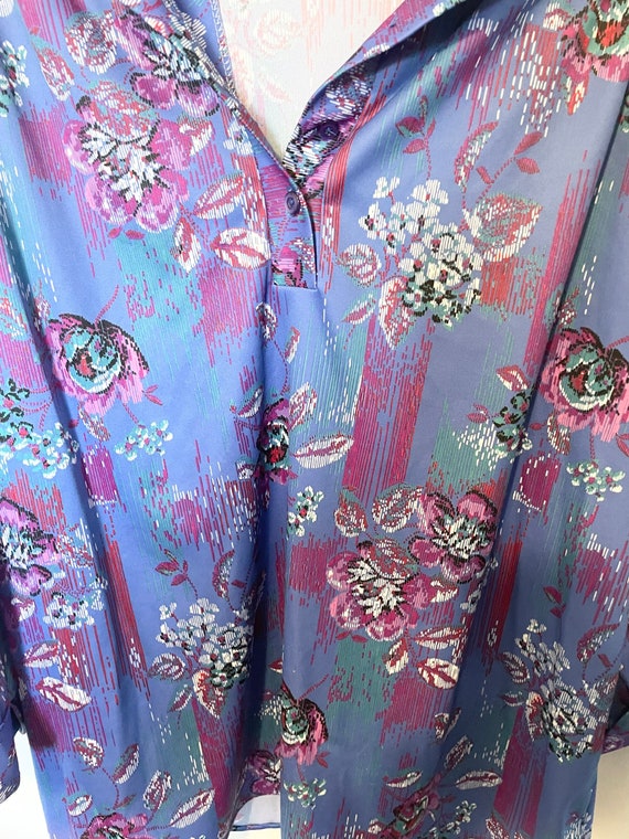 Vintage pastel floral 70s blouse fits like women’… - image 2