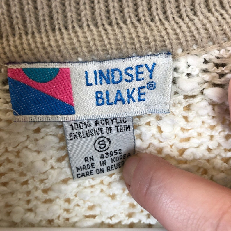 Vintage 90s floral embroidered sweater S