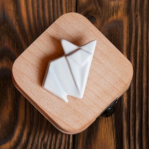 Ceramic Brooch, Origami Fox Broche Black Brooch Fox Pin Ceramic Jewelry Unique Gift Origami pin Geometric brooch