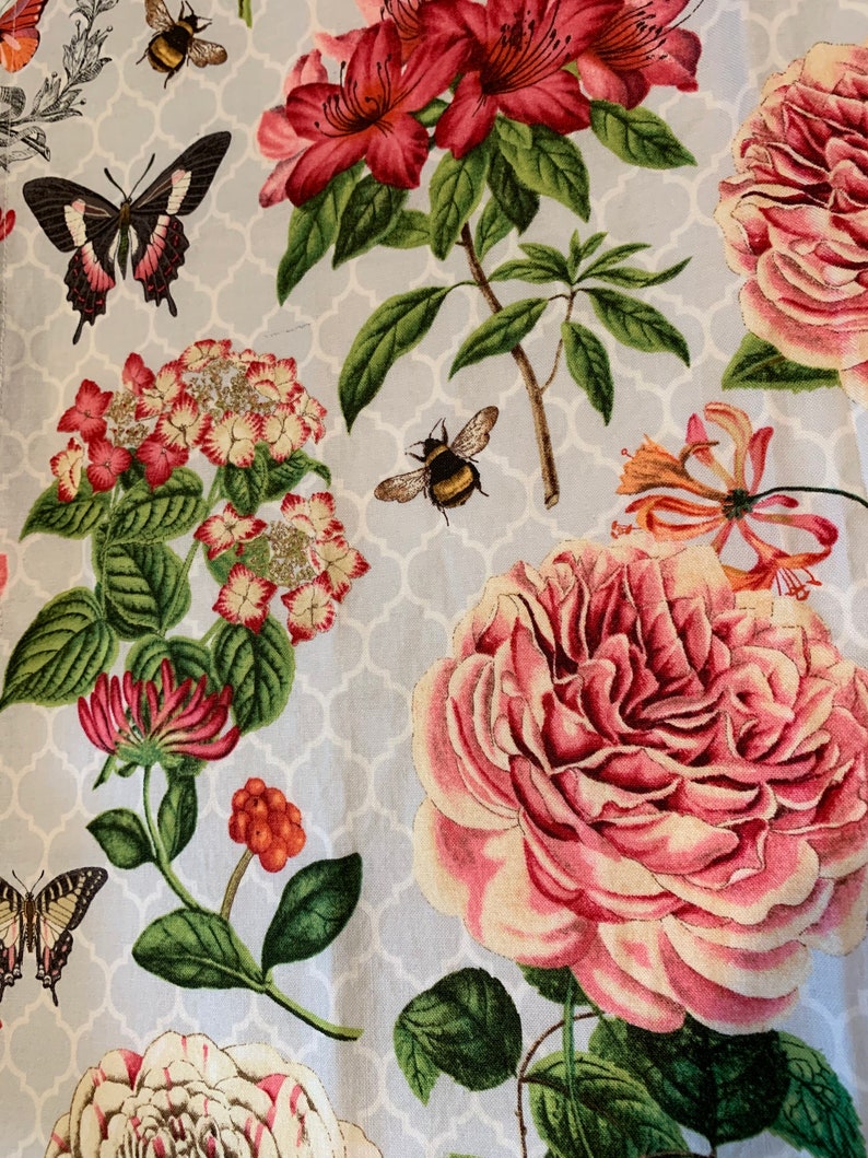 Roses 4 Butterflies Pinky Mauve flowers cloth napkins | Etsy
