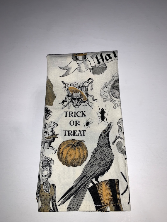 Cloth Dinner Napkins, Halloween Napkins, cloth napkin, fabric napkin, dinner napkin, fabric dinner napkin, table napkin, table dinner napkin