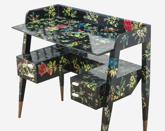 Gio Ponti and Piero Fornasetti Desk Decorated with the ‘Coromandel’ Pattern, c. 1950