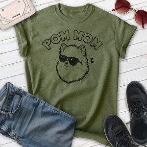 Pom Mom T-shirt, Unisex Women's Shirt, Pomeranian, Pom Owner, Best Dog Mom Gift Bild 5