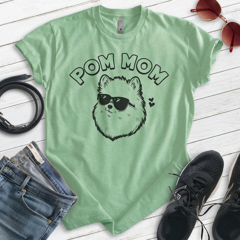 Pom Mom T-shirt, Unisex Women's Shirt, Pomeranian, Pom Owner, Best Dog Mom Gift Bild 8