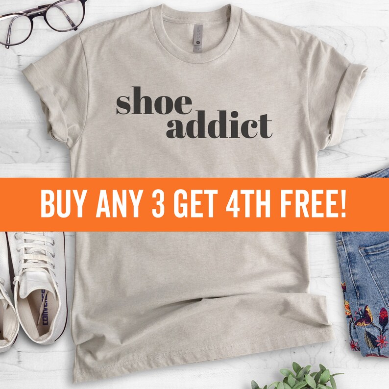 Shoe Addict T-shirt Short /& Long Sleeve T-shirt Ladies Unisex Crewneck T-shirt Cute Shoe Lover T-shirt