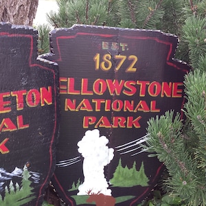 Yellowstone National Park Wyoming Old Faithful Buffalo Camping Wandern Lodge National Park Zeichen