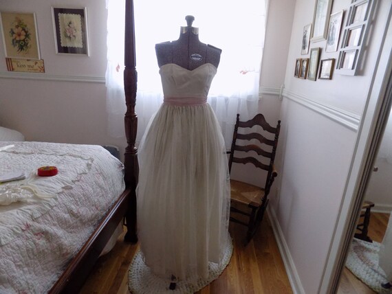 Sweet princess ballgown Gunne Sax strapless lace w