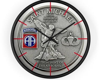 St Michael Airdose Wanduhr | 82er Luftlandewehr Dekor