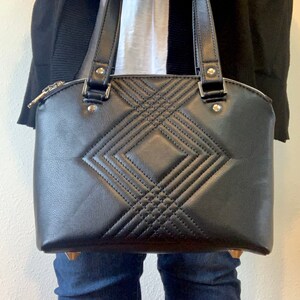 Bolso negro para mujer acolchado, diseño geométrico, bolso de mujer