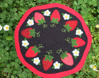 Wool Felt Penny rug, wool felt candle mat, strawberries candle mat, Table Topper, READY TO SHIP