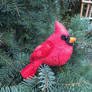 Wool Felt Cardinal, handmade wool bird, wool bird ornament, cardinal ornament, Christmas bird Ornament, Felt embroidered bird, Xmas ornament