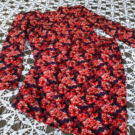 Vintage handmade floral skirt and top set. 80s doe
