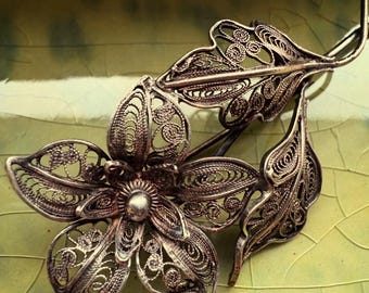 VTG Sterling silver lace filigree flower brooch
