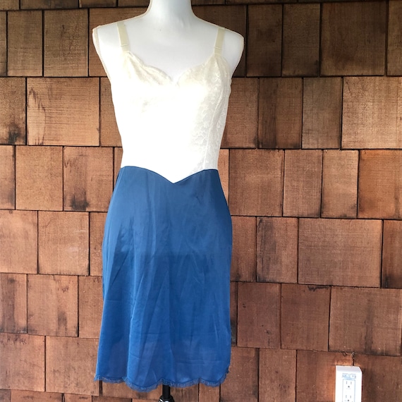 1960s Vanity Fair slip, vintage slip dress, blue … - image 2