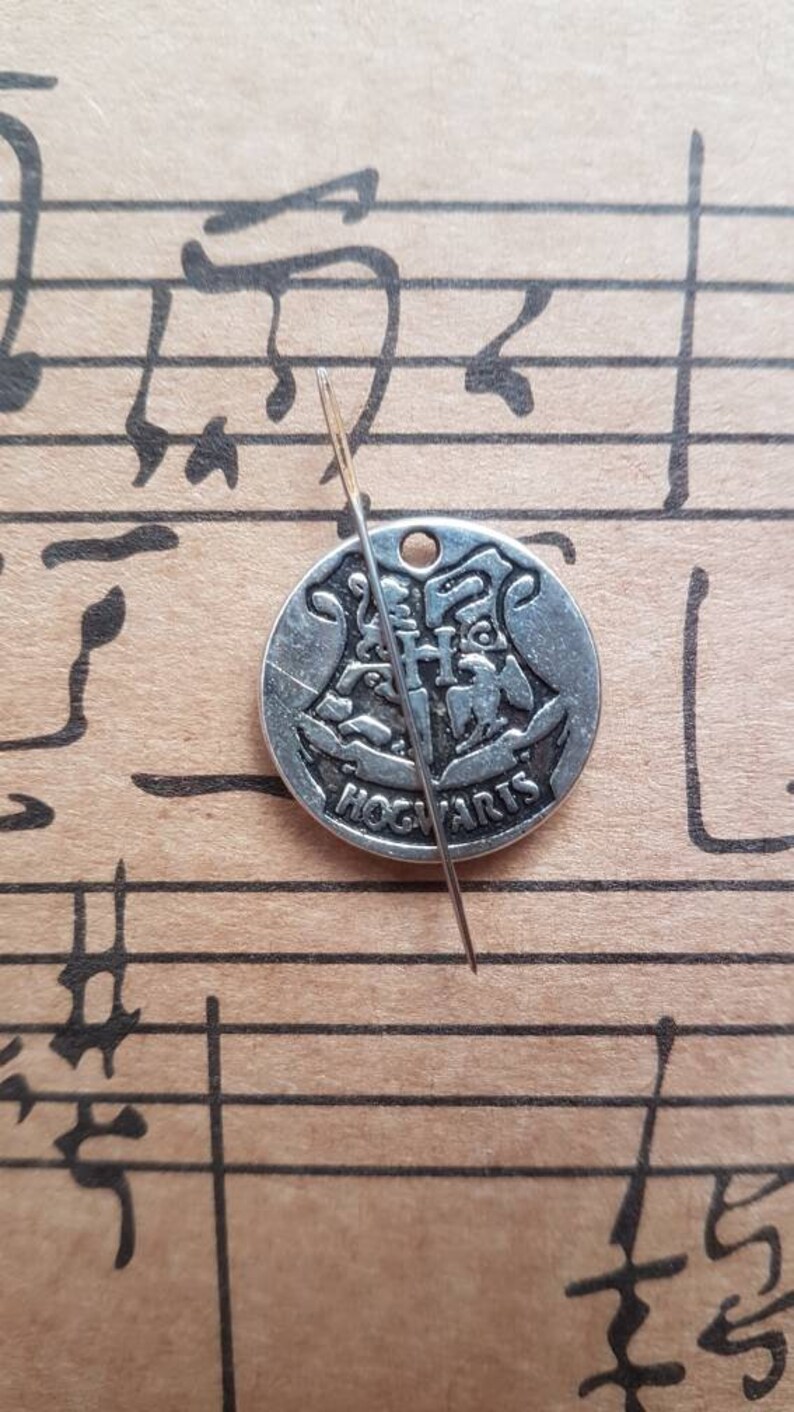 Hogwarts needle minderbrooch