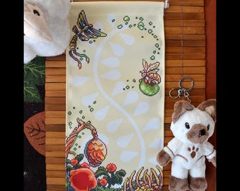 Pin Banner of Monster Hunter Endemic Life (8 x 17 in / 20.3 x 43.2 cm)