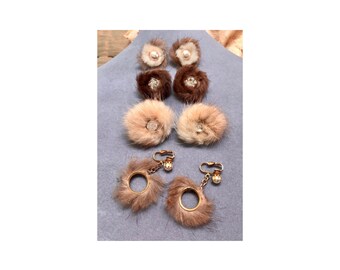 Wonderful vintage Real mink fur clip on earrings Hazelnut brown fur Button earrings in original box.