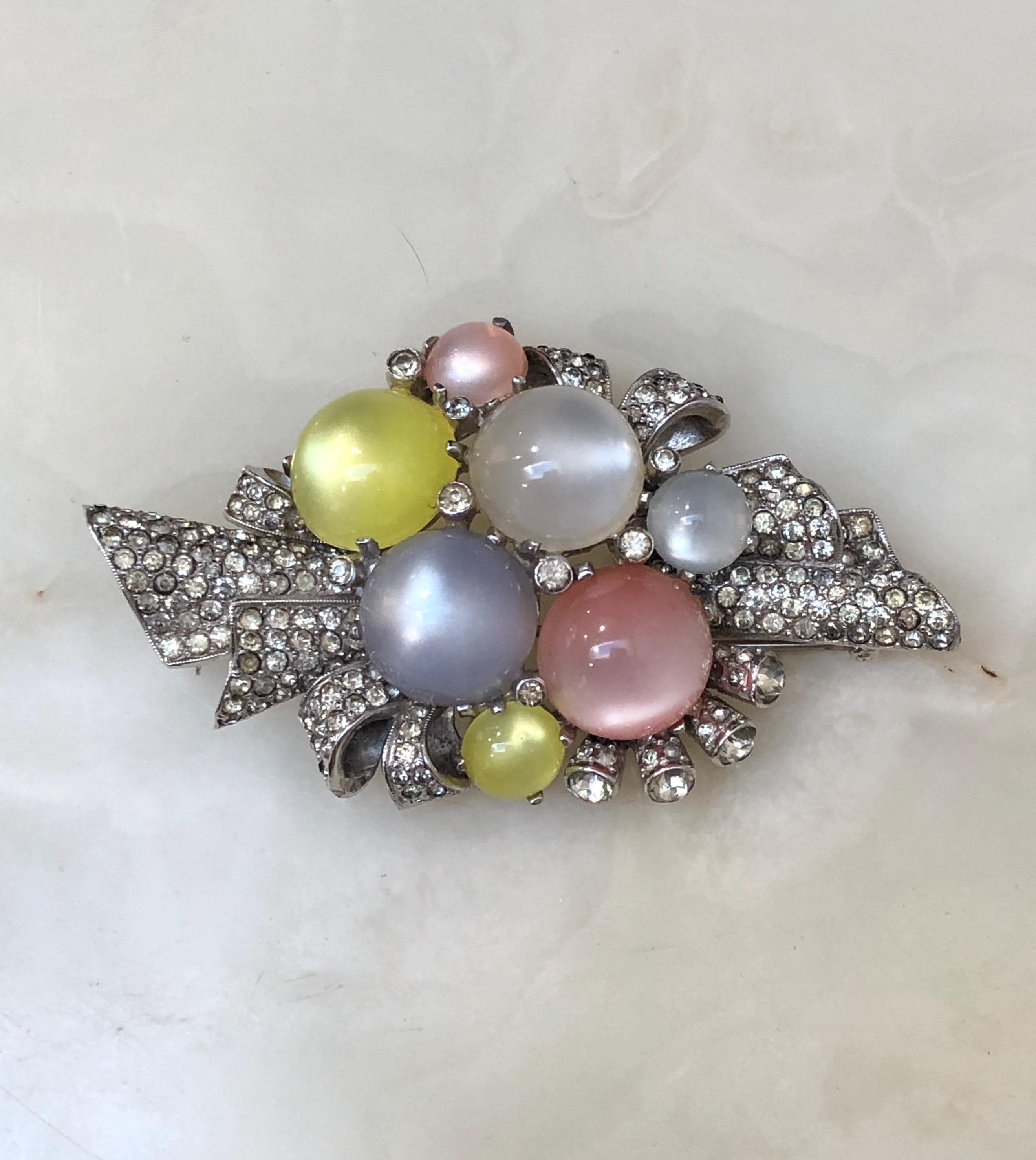 アンティーク 1930 年代 CORO MOONGLOW アールデコ ブローチ - Etsy 日本