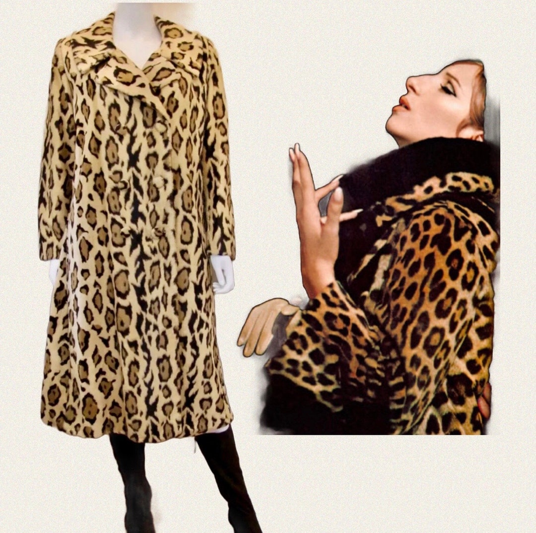 L/XL | 1960s Red Bouclé Coat With Faux Leopard Fur Collar