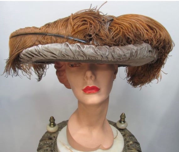 Antique 1912 Edwardian VELVET & OSTRICH Plume GAIN
