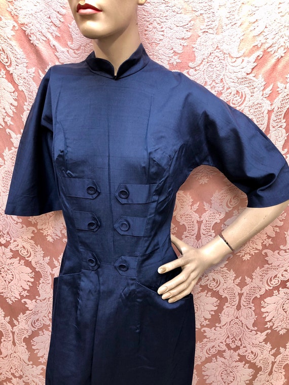 VTG 1950s Sizzln’ Secretary Navy Rayon Hour-Glass… - image 3