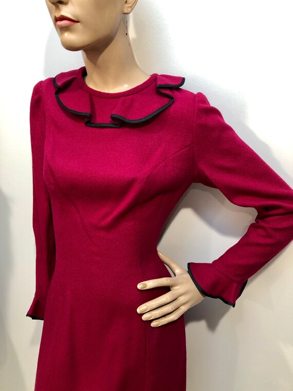 Vtg 1950s BERRY RED Wool Wiggle Dress w/Ruffled C… - image 3