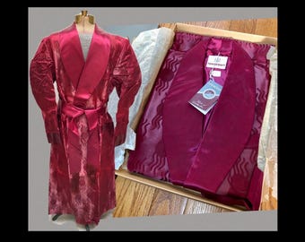 Bata vintage de hombre de jacquard de rayón de los años 40, nueva con etiquetas, en caja.