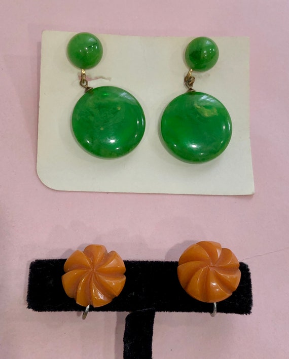 Lot-2 Pair) Vtg 40s Bakelite Earrings Green Dangle