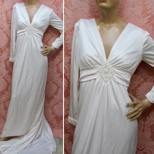 Vtg 1970s DISCO-BRIDE White  BEADED Plunge Neckline Wedding Gown