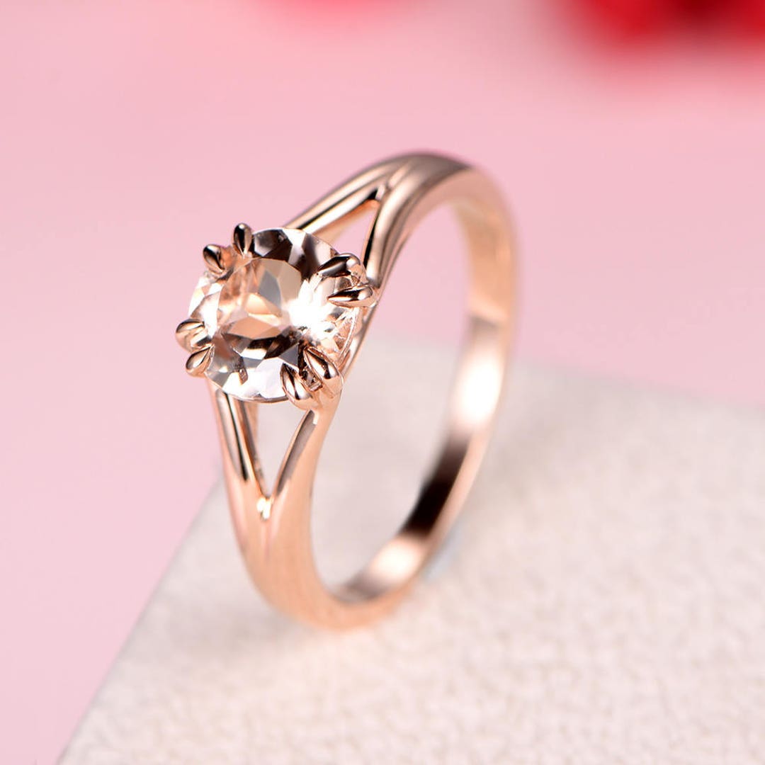 Collana in argento placcato oro con zaffiro rosa