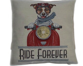 Housse de coussin tapisserie jacquard motif Chien Scooter rétro et suédine beige