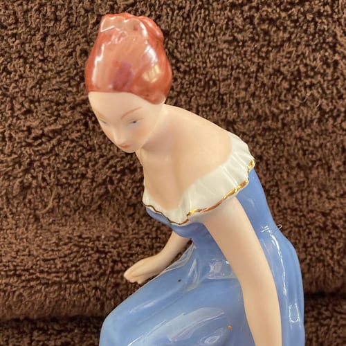 Vintage Hand painted shops Royal Dux porcelain figurine depicting the classic fairytale scene with Cinderella and the glass slipper