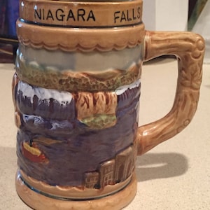 Objet de collection : NIAGARA FALLS CANADA bière/Ale SteinMug - 5&quot; de haut