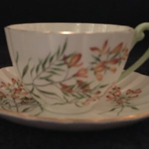 HOLIDAY SALE: Vintage/Antique Shelley Pattern 2507 Fine Bone China Tea Cup & Saucer in &#39;Ludlow&#39; Shape