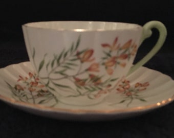 HOLIDAY SALE: Vintage/Antique Shelley Pattern 2507 Fine Bone China Tea Cup & Saucer in 'Ludlow' Shape