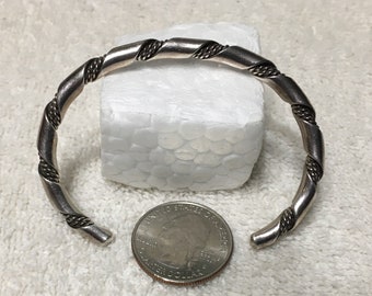 Vintage Classic Sterling Silver 925 Twisted Southwestern Cuff Bracelet