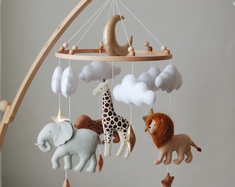 Baby mobile neutral animals Africa nursery mobile felt Africa safari cheetah, giraffe, lion and elephant. Crib mobile moon and clouds mobile