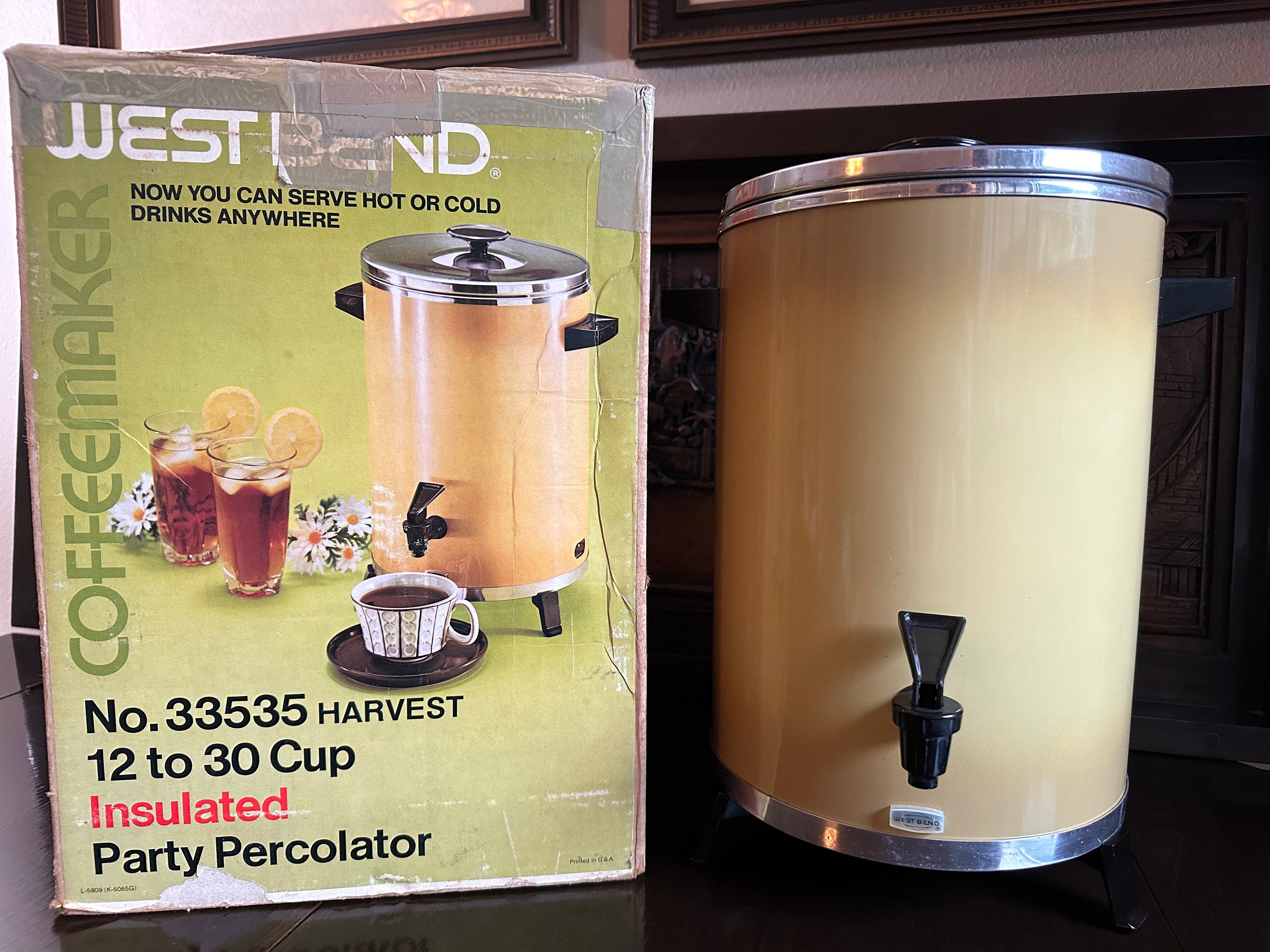 ヴィンテージ West Bend コーヒーメーカー　アンティーク　カフェ　デコに ヴィンテージ West Bend コーヒーメーカー アンティーク カフェ