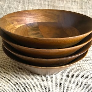 Brand new set of 4 small Classic American Vintage Black Walnut Salad Bowls, Kustom Kraft, unused, 1970s