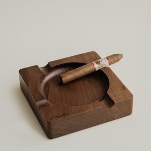 Personalized ashtray, wooden ashtray, walnut wood ashtray, cigar ashtray, personalized cigars ashtray