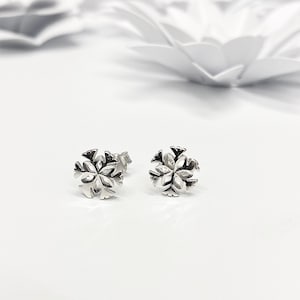 Sterling Silver Snowflake Studs, Silver Earrings, Minimalist Jewellery, Simple Studs, Nature Studs